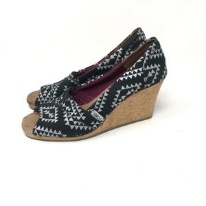TOMS STELLA AZTEC DESIGN WEDGE SZ 8.5W